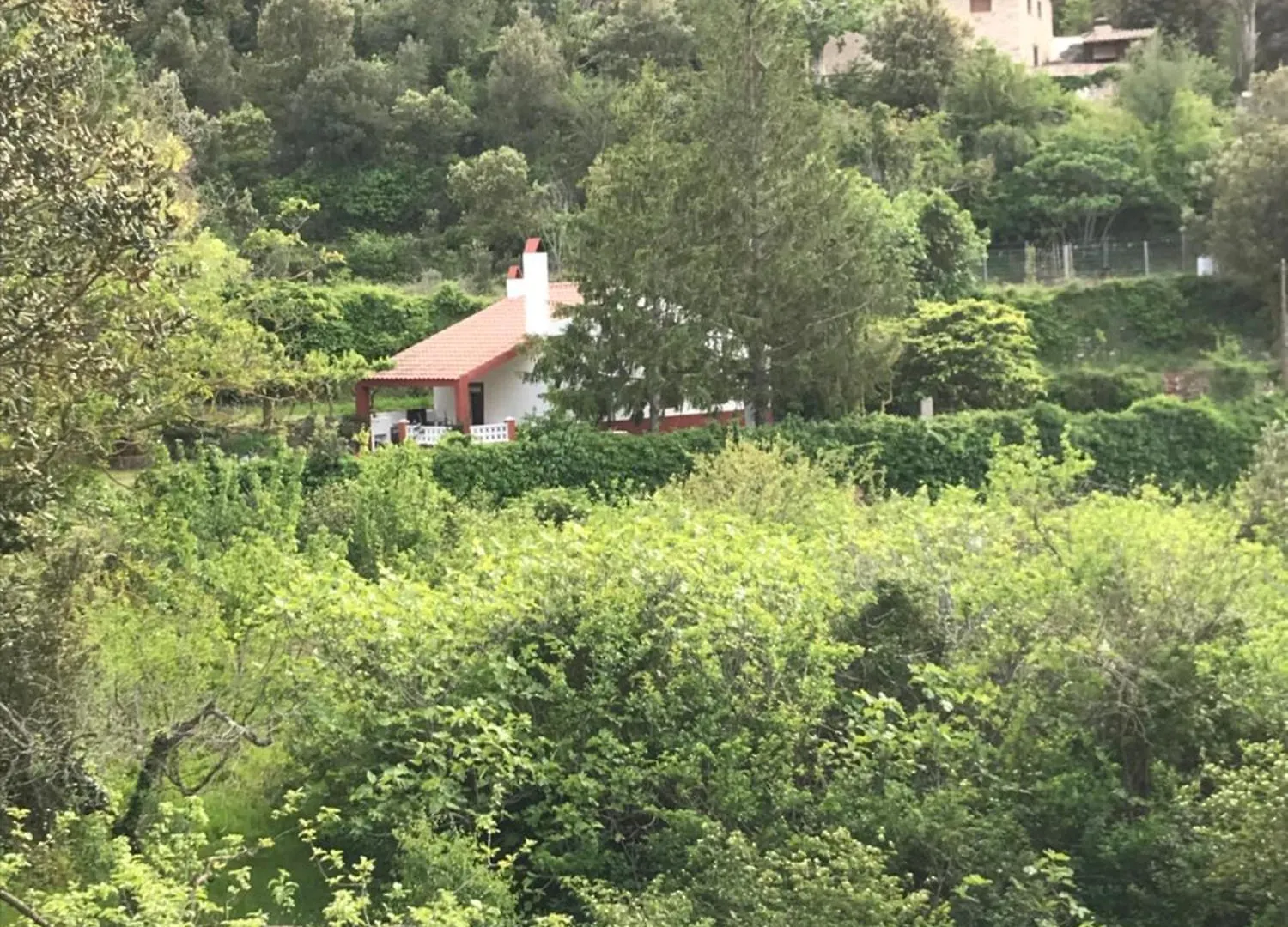 La Casetablanca Del Toscar Alfara de Carles Сasa de vacaciones