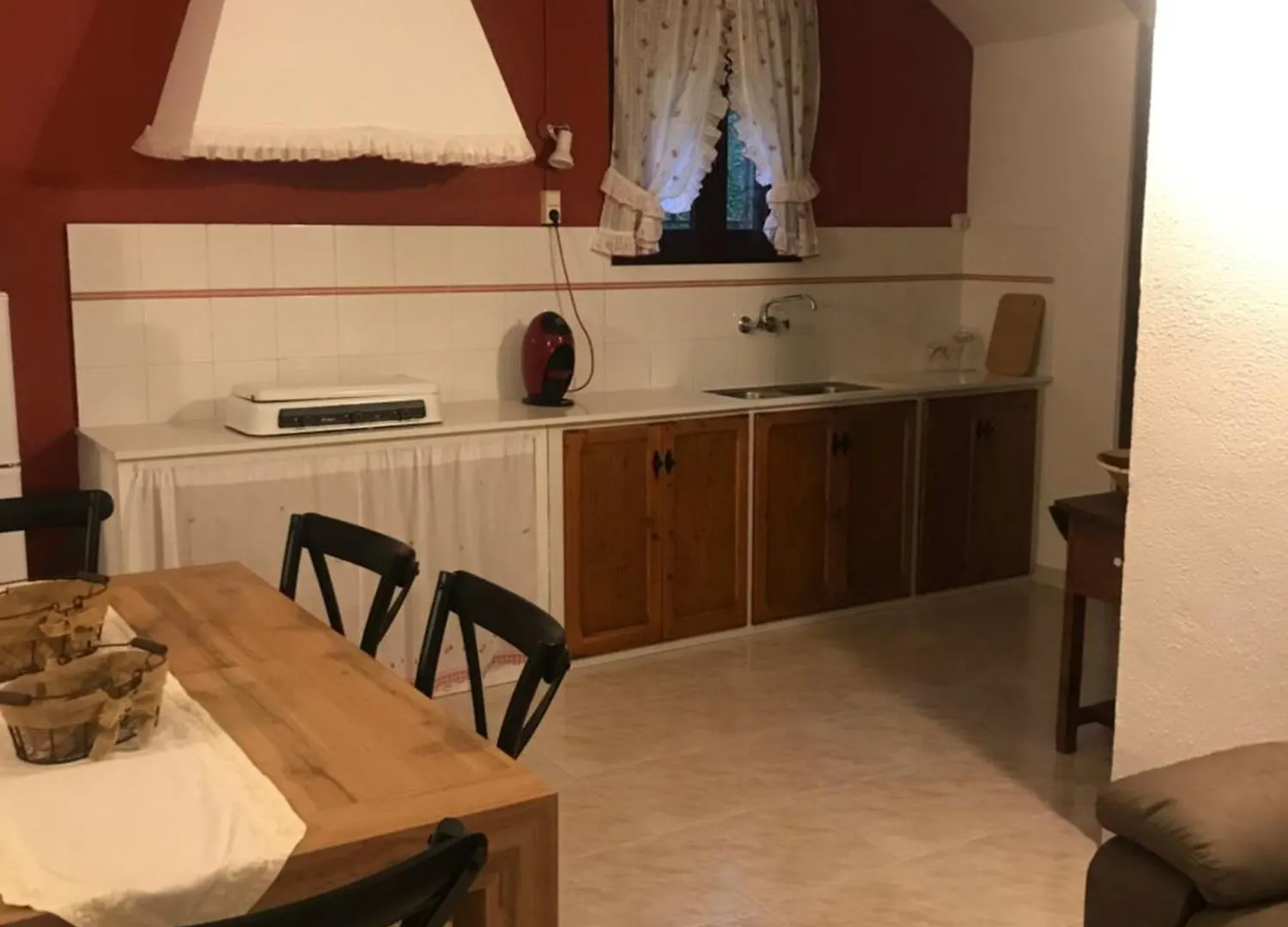 La Casetablanca Del Toscar Alfara de Carles Holiday home