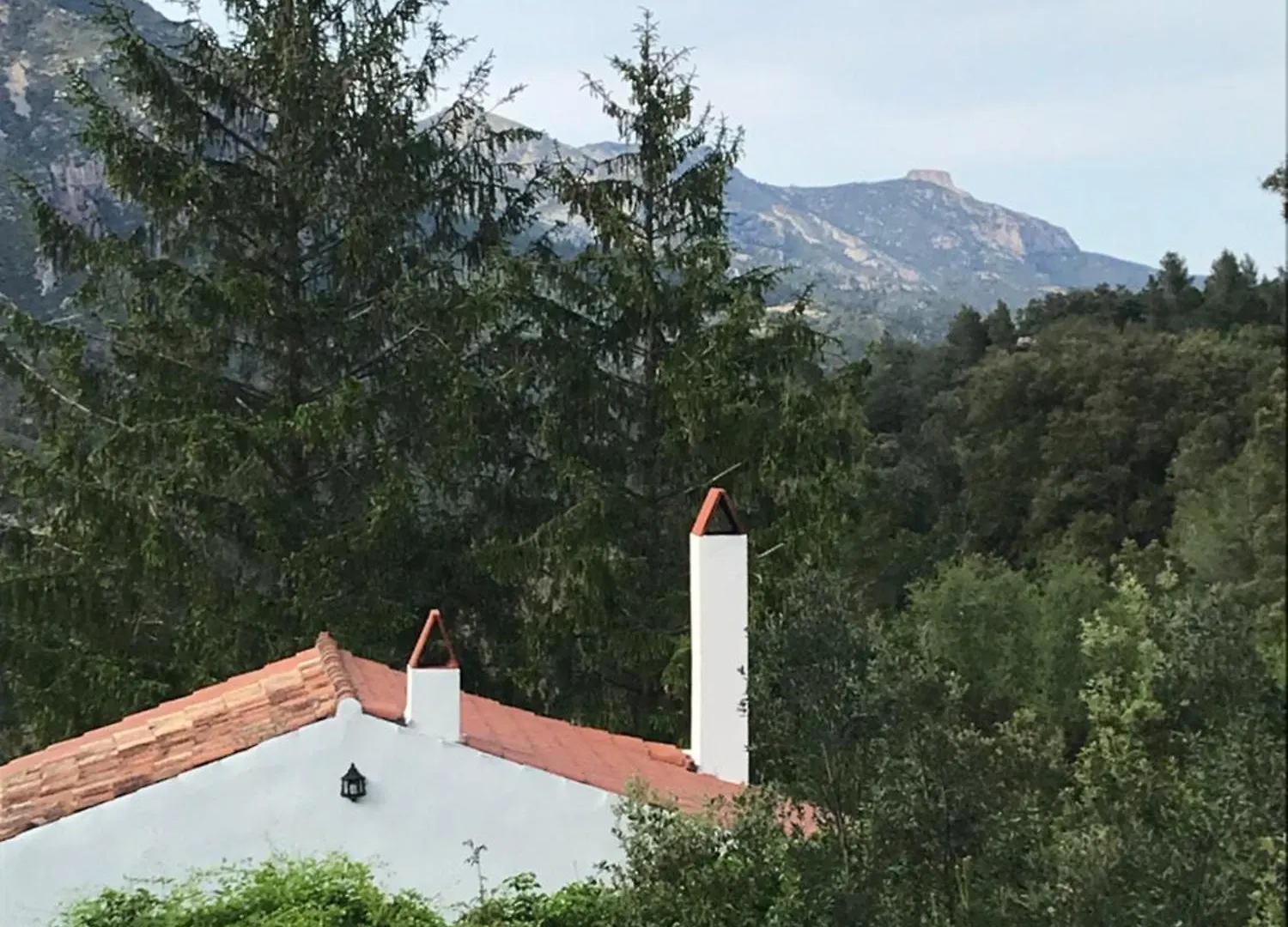 La Casetablanca Del Toscar Alfara de Carles Holiday home